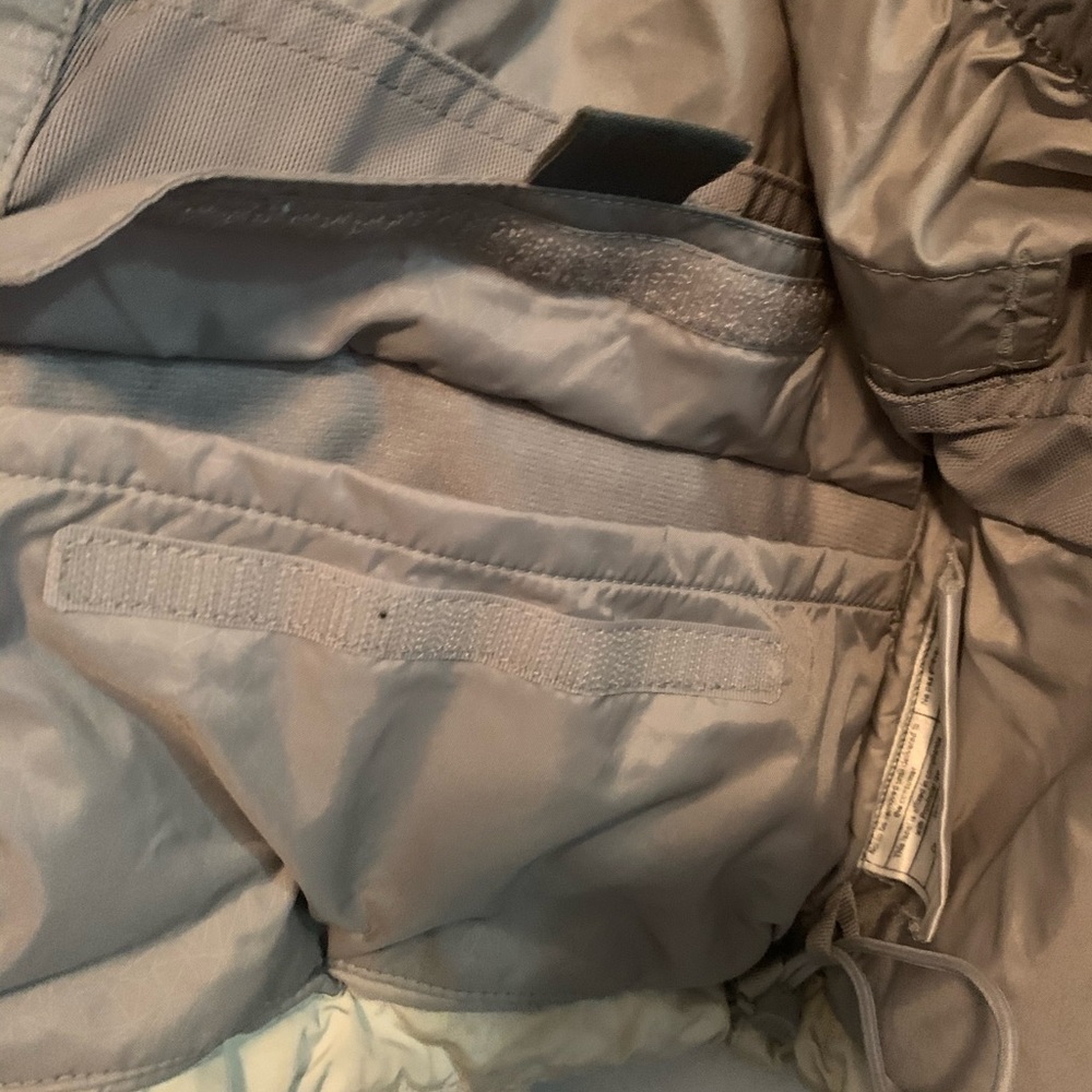 NorthFace Fall/Spring Jacket Beige colour - Picture 11 of 12